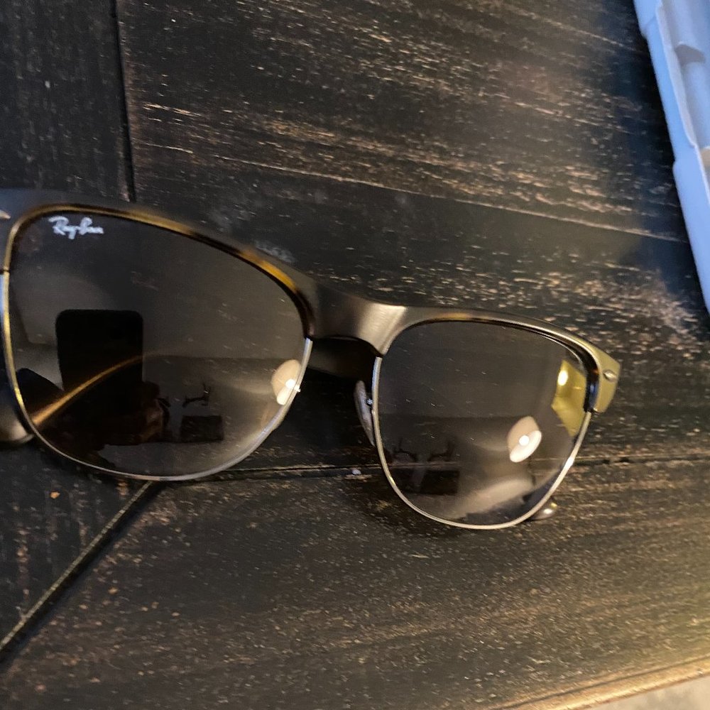 Tortoise Ray Ban Sunglasses - Picture 2 of 2